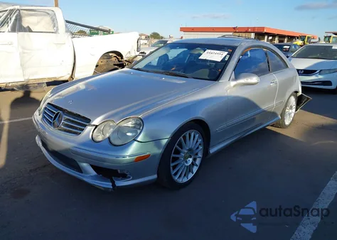 2005 Mercedes-Benz Clk 500 z USA, uszkodzony, nr VIN WDBTJ75J15F135012